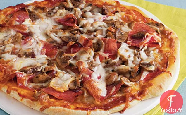 Pizza au Salami et aux Champignons