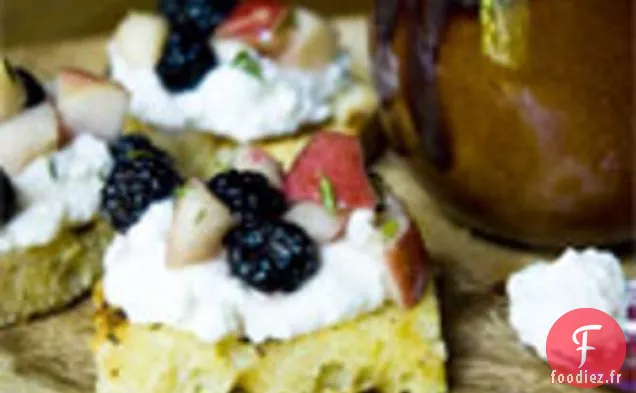 Bruschetta Dolce aux Framboises Noires et Nectarines