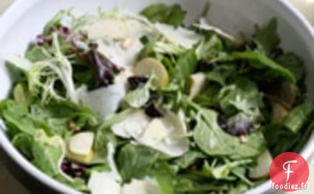 Dîner ce soir : Salade de Poires, Parmesan et Noix de Cajou
