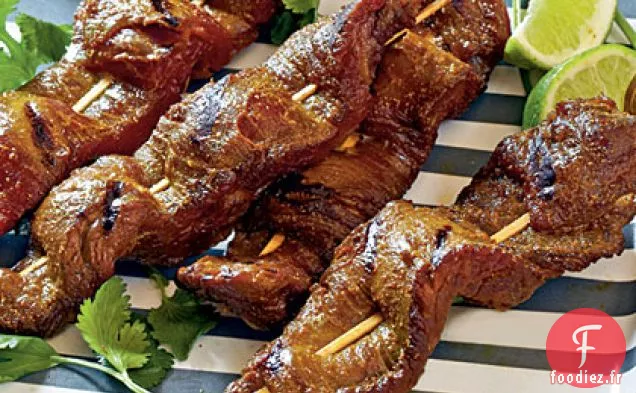 Satay de Boeuf à la Sauce Thaïlandaise à la Noix de Coco et aux Arachides