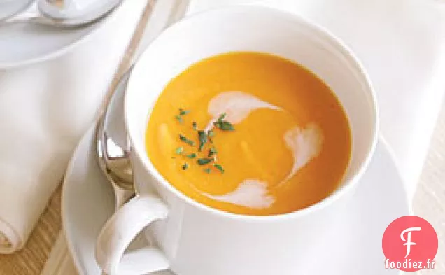 Soupe De Légumes D'Hiver Au Lait De Coco Et à la Poire