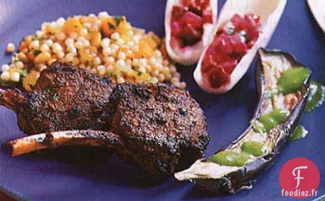 Betterave et Jícama sur Endive avec Vinaigrette au Yogourt à l'ail