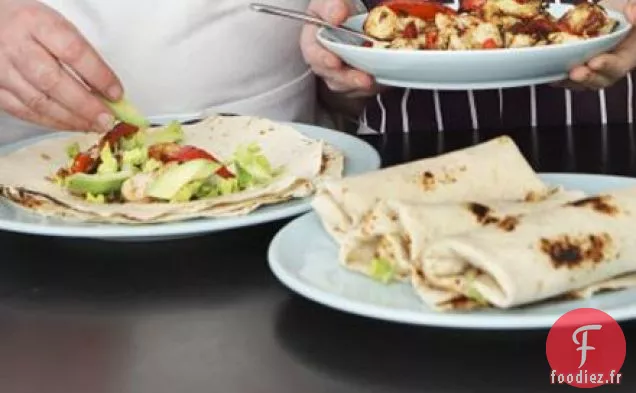 Fajitas de poulet à l'avocat et vinaigrette César