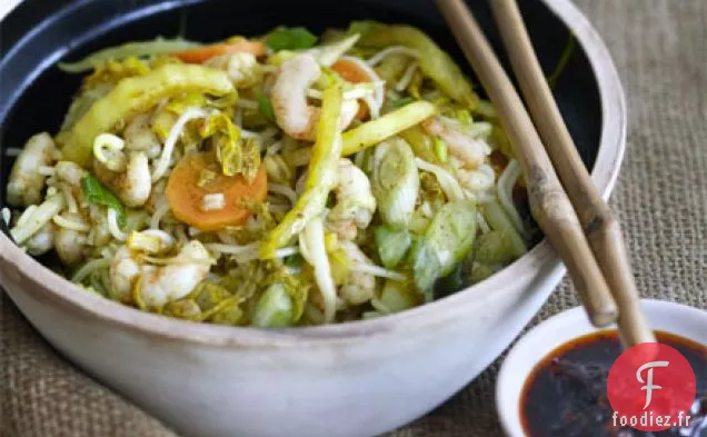 Nouilles de Singapour aux crevettes et au chou chinois