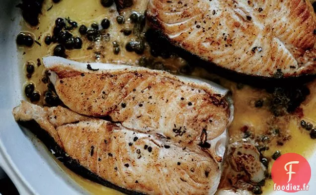 Steaks de Flétan Badigeonnés au Beurre et aux Câpres