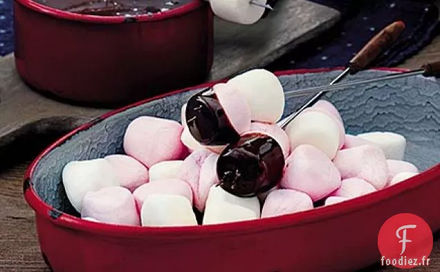 Fondue au chocolat et guimauve grillée