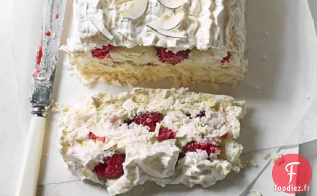 Tranche de meringue noix de coco, framboise et citron vert