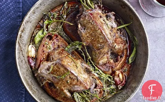 Pigeon ramier rôti sur pain grillé