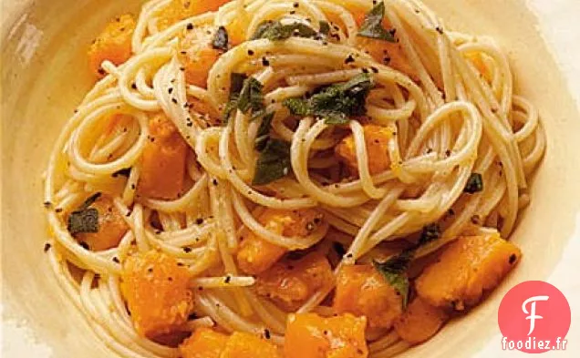 Spaghetti à la citrouille et à la sauge