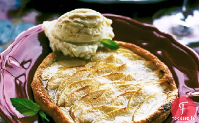 Tartes aux Pommes Feuilletées Glacées au Miel