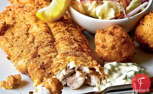 Poisson-Chat Frit avec Chiots et Sauce Tartare