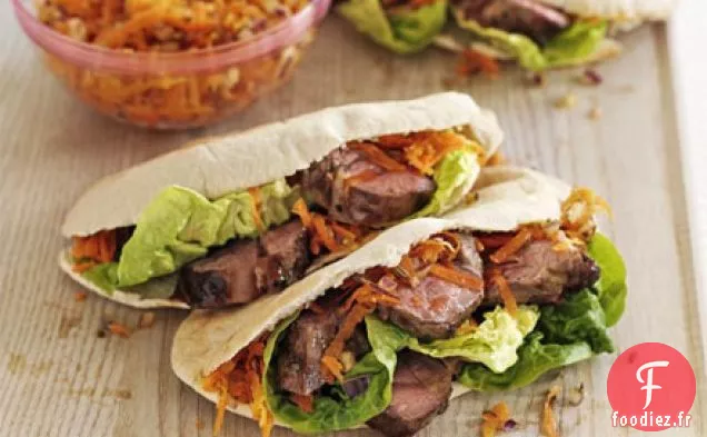 Agneau d'été avec salade de carottes et fenouil