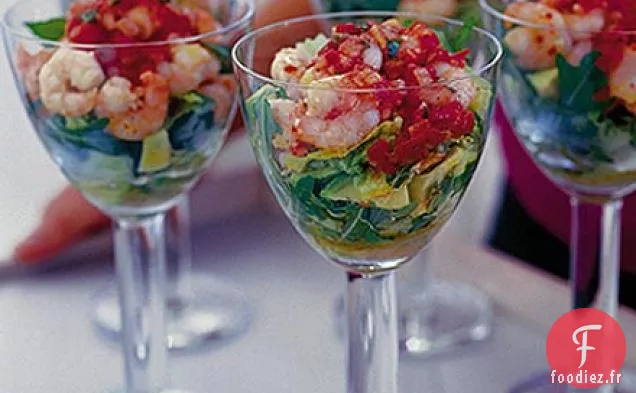 Cocktail de crevettes épicées avec vinaigrette à la tomate et à la coriandre