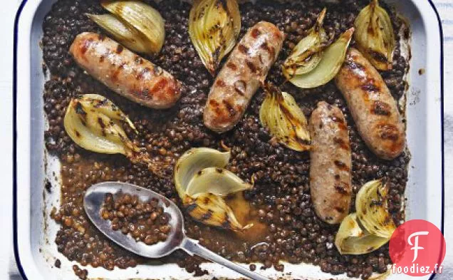 Traybake aux saucisses et lentilles