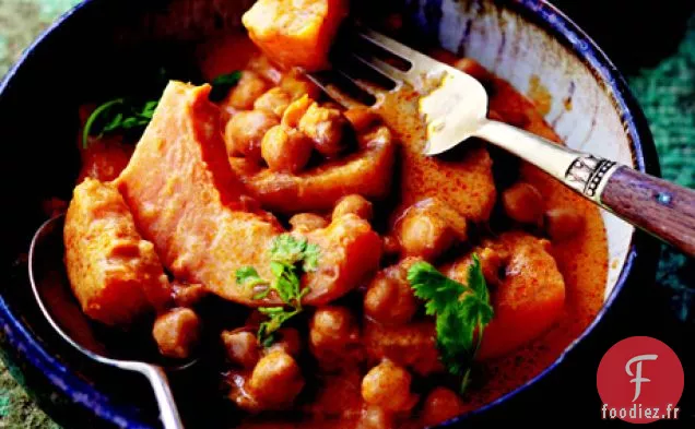 Curry Rouge Thaï avec Courge Musquée et Pois Chiches