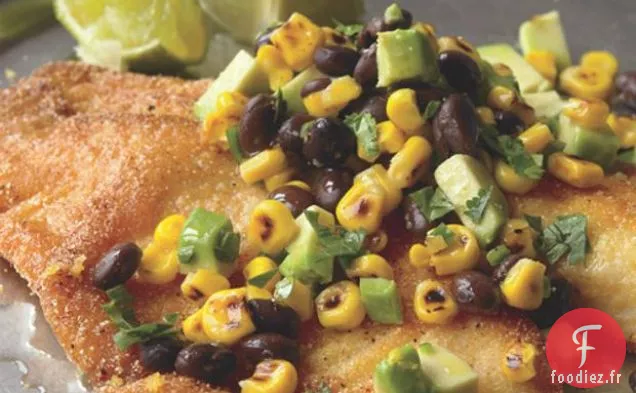 Poisson-Chat À la Semoule De Maïs Avec Salsa De Maïs