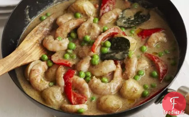 Curry de crevettes thaïlandaises, pommes de terre et légumes
