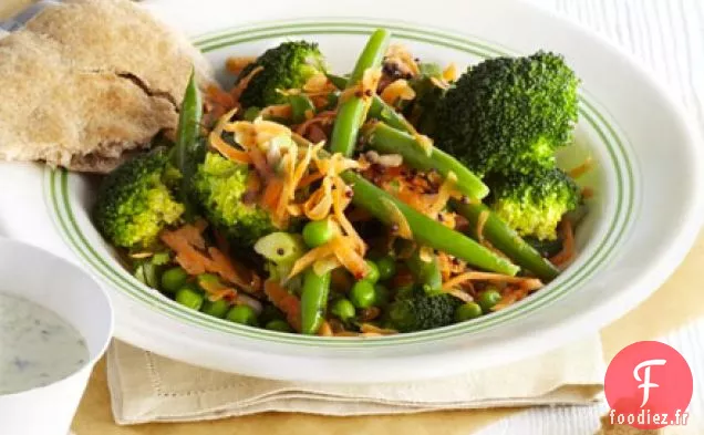 Salade indienne de haricots, brocoli et carottes