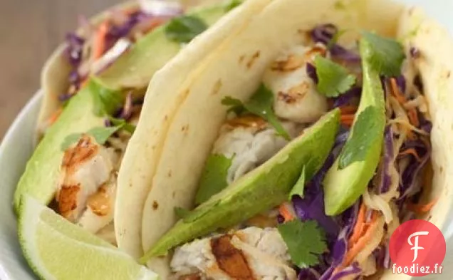 Tacos de Poisson-Chat avec Salade de Chou Thaïlandaise