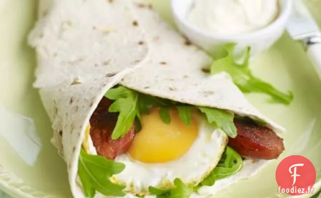 Enveloppements au chorizo et aux œufs au plat