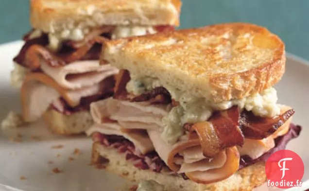 Sandwichs à la Dinde Grillée, au Bacon, au Radicchio et au Fromage Bleu
