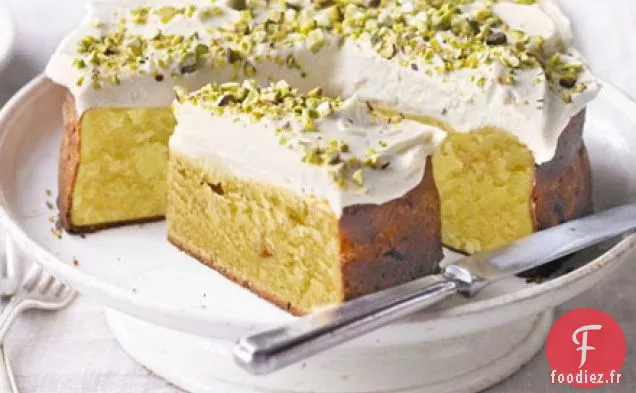 Gâteau aux pêches, pistaches et chocolat blanc