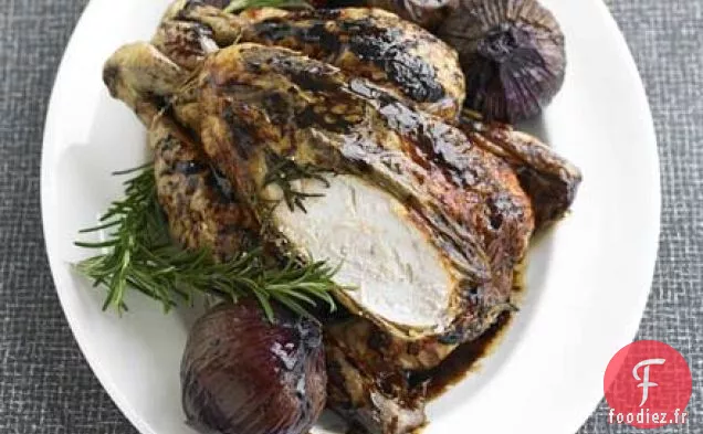 Poulet au romarin et au balsamique avec oignons rôtis