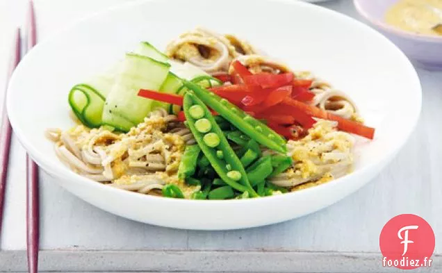 Nouilles japonaises avec vinaigrette au sésame