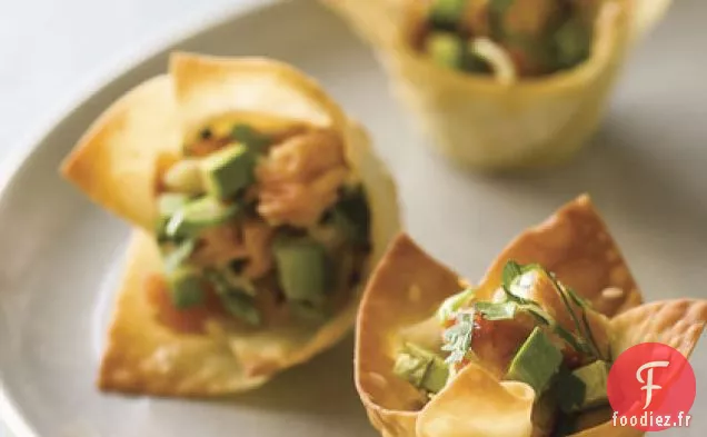 Tasses Won Ton au Saumon Fumé à Chaud et à l'Avocat
