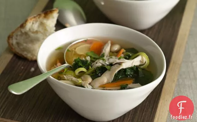 Soupe de Poulet et Haricots Blancs aux Légumes Verts