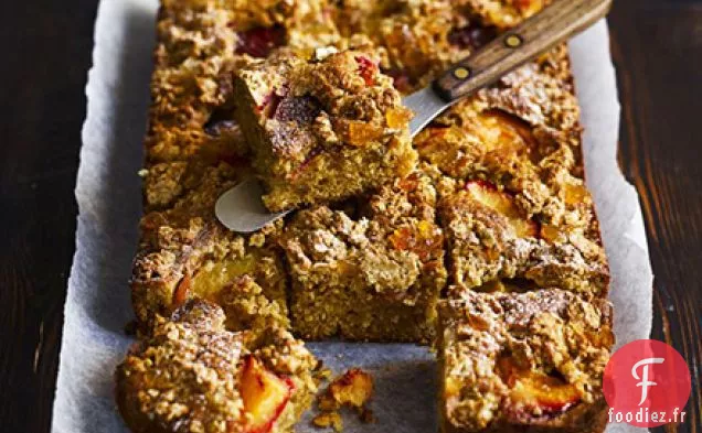 Tranche de pain d'épice aux prunes d'avoine