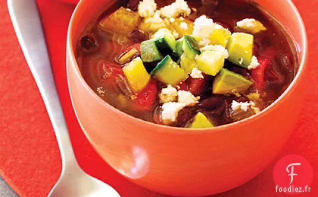 Soupe de Haricots Noirs à l'Avocat, à l'Orange et au Concombre