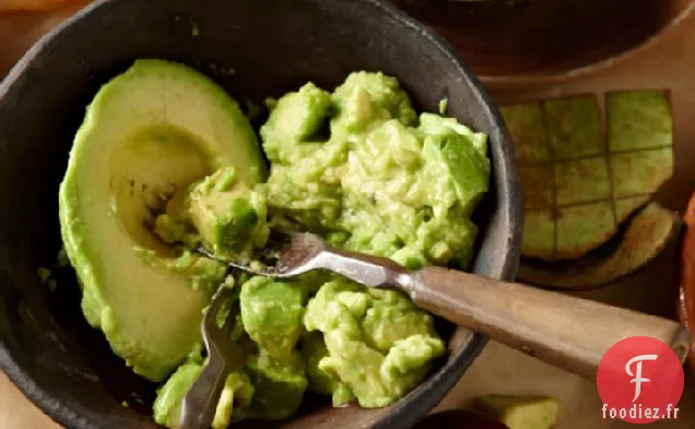Salade Avocat-pamplemousse Avec Vinaigrette Crémeuse À L'Oignon Vidalia