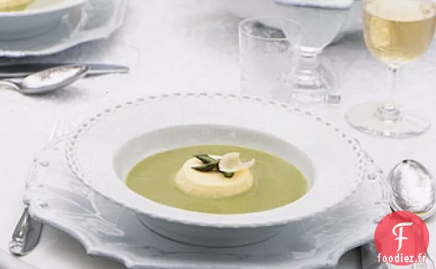 Soupe d'Asperges aux Crèmes au Parmesan