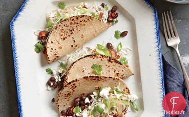 Tacos aux Haricots Noirs avec Salade de Feta