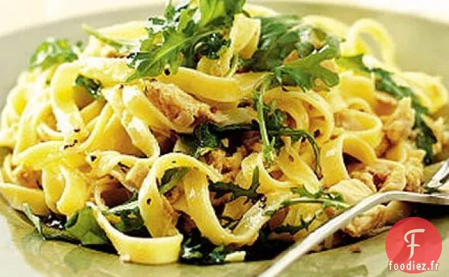 Tagliatelles au thon, citron et roquette