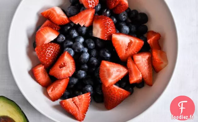 Salade de Fruits à l'Avocat et au Citron Vert