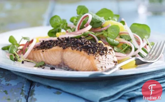 Saumon légèrement fumé avec salade d'orange et de rhubarbe