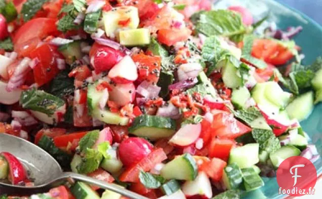Salade croquante de radis et de tomates