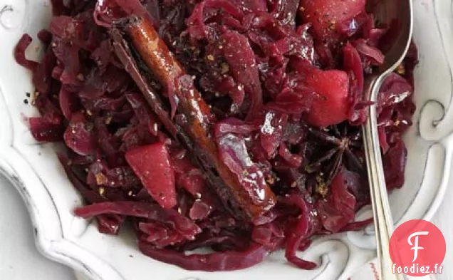 Chou rouge au Porto chaud et poires