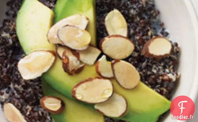 Quinoa Noir À L'Avocat, Amandes Et Miel