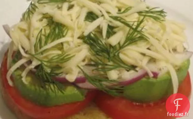 Sandwich À L'Avocat, Tomate, Soja, Fromage Et Aneth