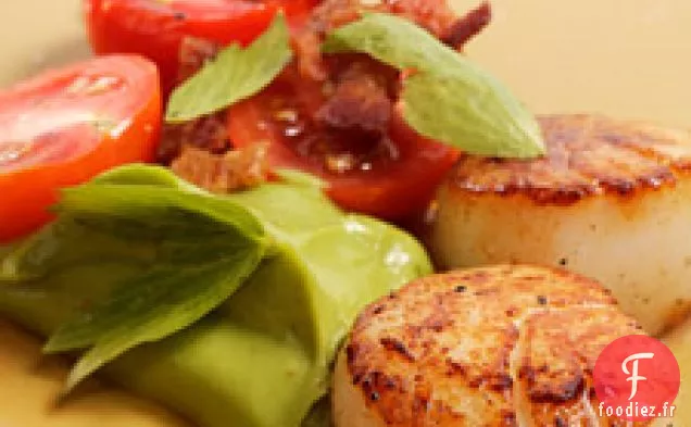 Pétoncles Poêlés Au Bacon, Tomate Et Purée D'Avocat