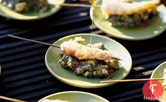 Brochettes de Crevettes avec Salade Avocat-Coriandre