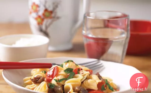 Pâtes à la Saucisse et au Poivron Rouge
