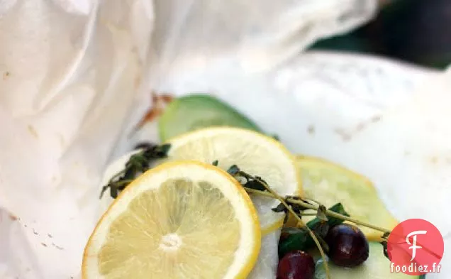 Poisson Citron Et Courge D'Été Cuit Dans Du Parchemin