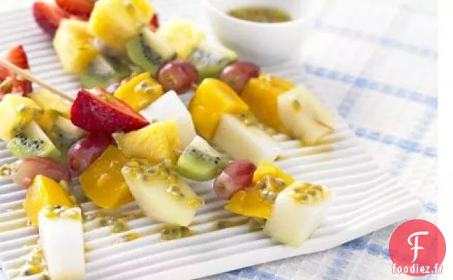 Bâtonnets de fruits surgelés avec un filet de fruits de la passion et de citron vert