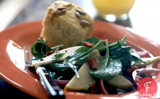 Salade d'Épinards-Poires à la Vinaigrette Miel-Bacon