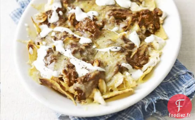 Chilaquiles à la sauce au piment mulato