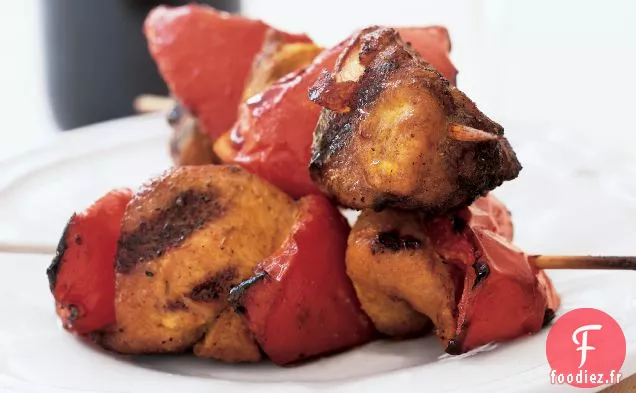 Brochettes de Poulet au Curry et Poivrons Rouges